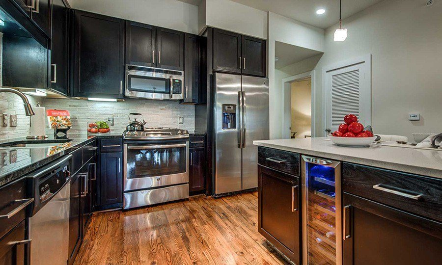 Features 1 | Tanglewood Uptown Houston Apartments